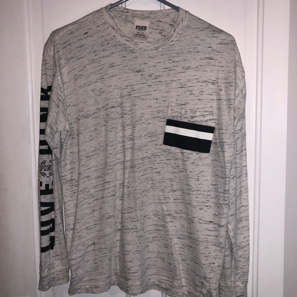 VS PINK long sleeve Tee.